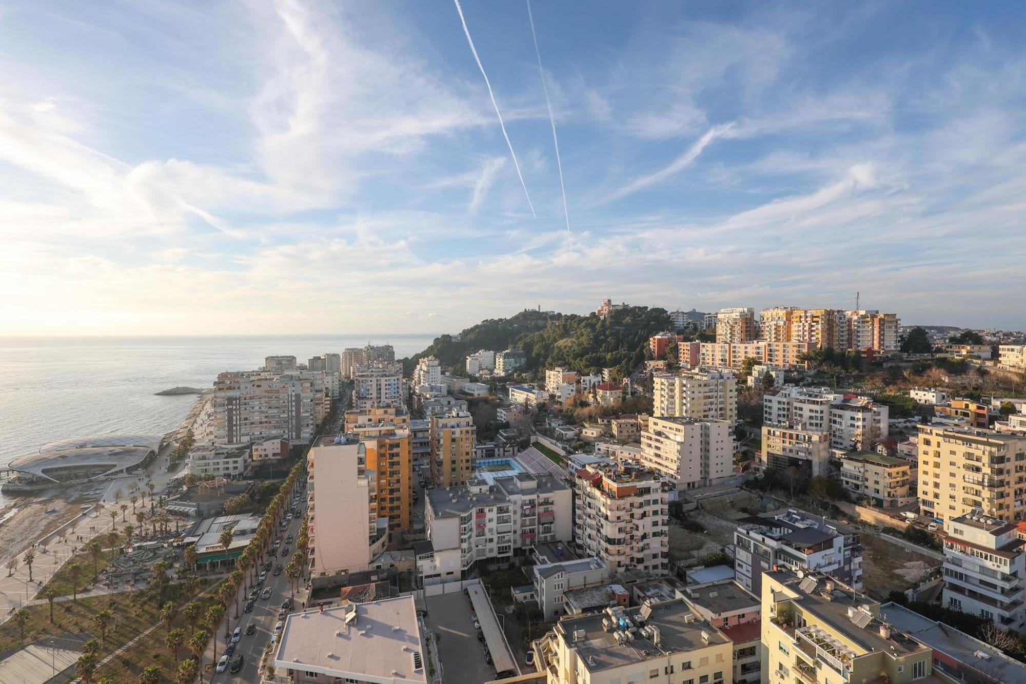 Grandstay Apartments Durres Exterior photo